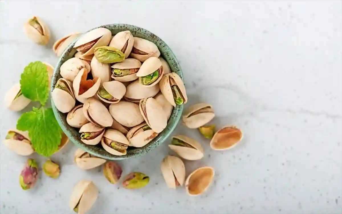 بهترین محلول برای رشد درخت پسته
